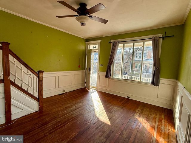 44 E COLLINGS AVE, Collingswood, NJ 08108