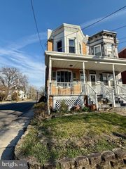 44 E COLLINGS AVE, Collingswood, NJ 08108