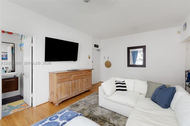 1005 Meridian Ave 8, Miami Beach, FL 33139