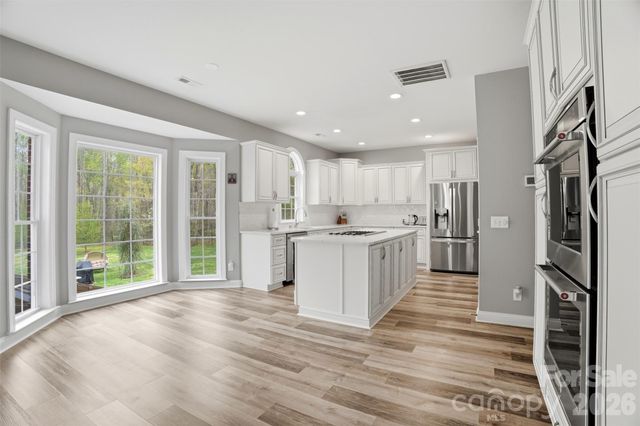 1711 Crestgate Drive, Waxhaw, NC 28173