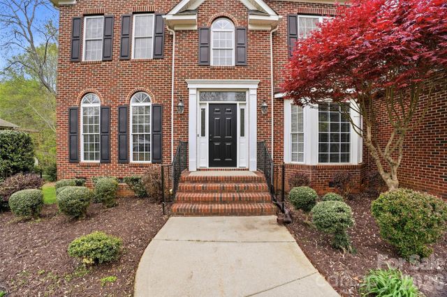 1711 Crestgate Drive, Waxhaw, NC 28173