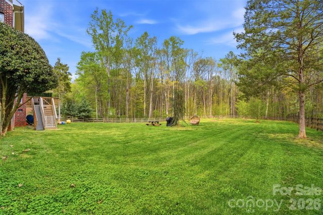 1711 Crestgate Drive, Waxhaw, NC 28173