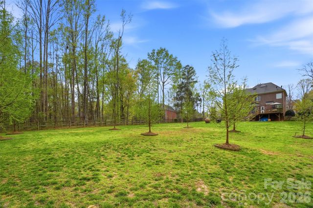 1711 Crestgate Drive, Waxhaw, NC 28173