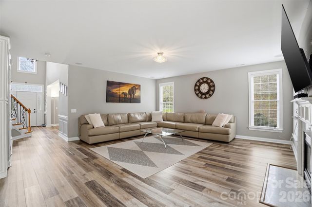 1711 Crestgate Drive, Waxhaw, NC 28173