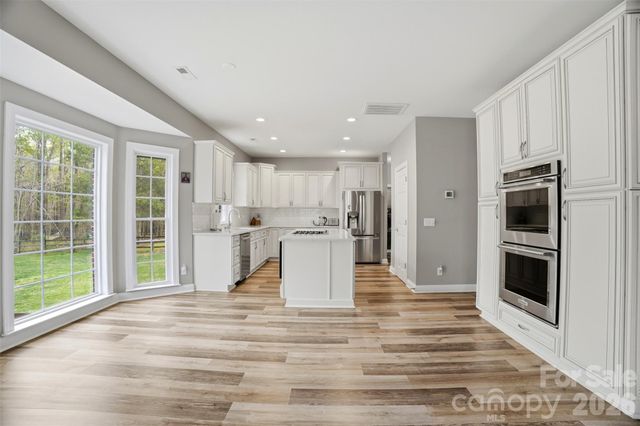 1711 Crestgate Drive, Waxhaw, NC 28173