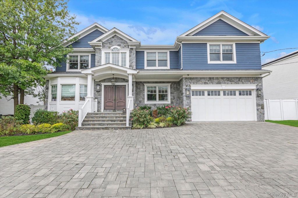 100 Lake End Road, Merrick, NY 11566 — exterior