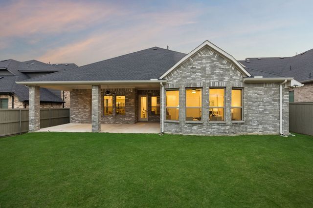 305 Onyx Drive, Northlake, TX 76247