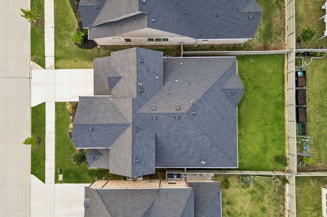 305 Onyx Drive, Northlake, TX 76247