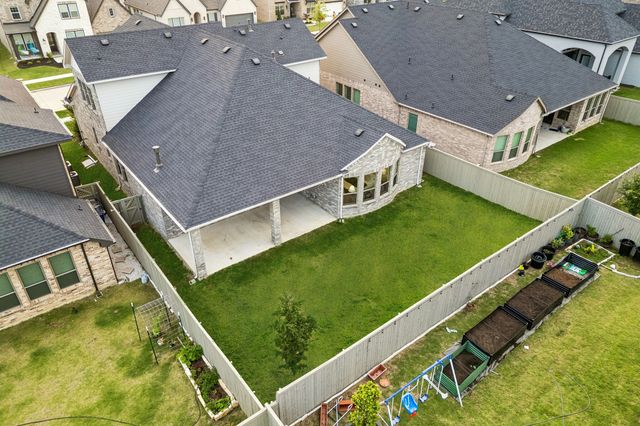 305 Onyx Drive, Northlake, TX 76247