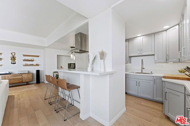 7250 Franklin Avenue 615, Los Angeles, CA 90046