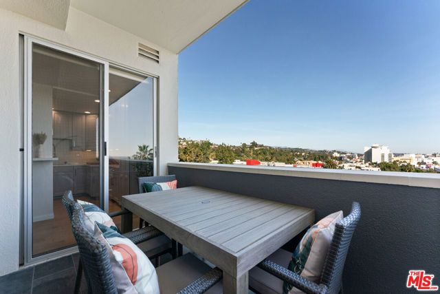 7250 Franklin Avenue 615, Los Angeles, CA 90046