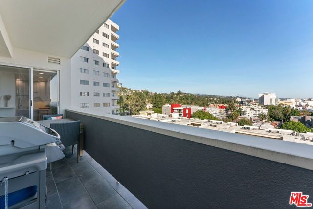 7250 Franklin Avenue 615, Los Angeles, CA 90046