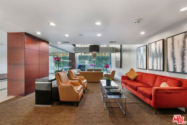 7250 Franklin Avenue 615, Los Angeles, CA 90046