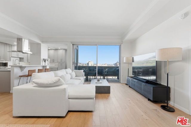 7250 Franklin Avenue 615, Los Angeles, CA 90046