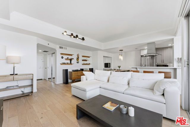 7250 Franklin Avenue 615, Los Angeles, CA 90046