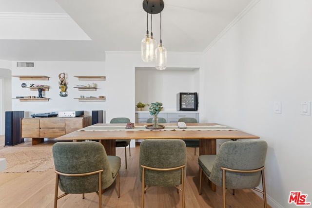 7250 Franklin Avenue 615, Los Angeles, CA 90046