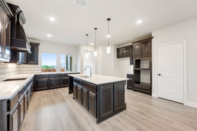 1013 River Oaks Drive, Godley, TX 76044