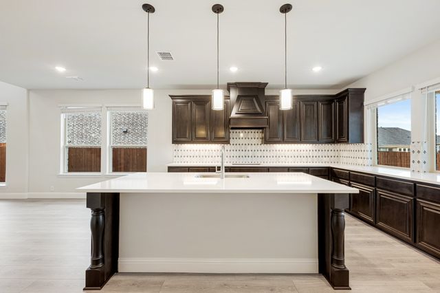 1013 River Oaks Drive, Godley, TX 76044