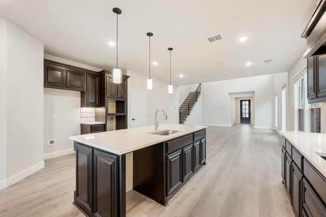 1013 River Oaks Drive, Godley, TX 76044