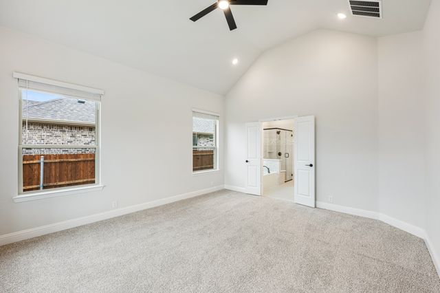 1013 River Oaks Drive, Godley, TX 76044