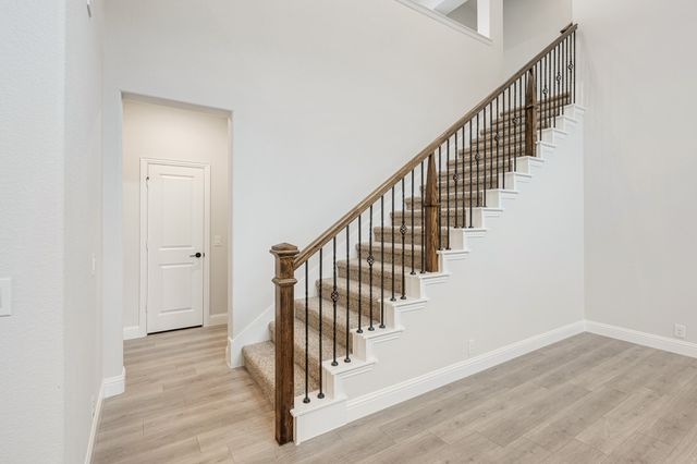 1013 River Oaks Drive, Godley, TX 76044