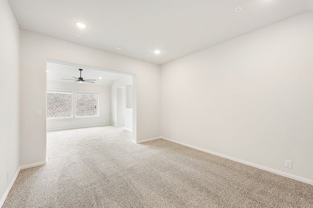 1013 River Oaks Drive, Godley, TX 76044