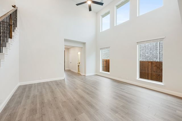 1013 River Oaks Drive, Godley, TX 76044