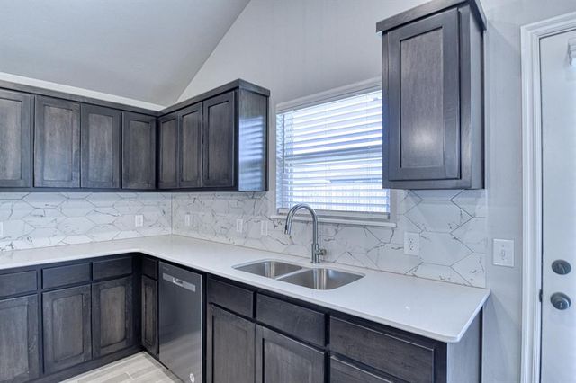 13412 Arrowhead Boulevard, Yukon, OK 73099