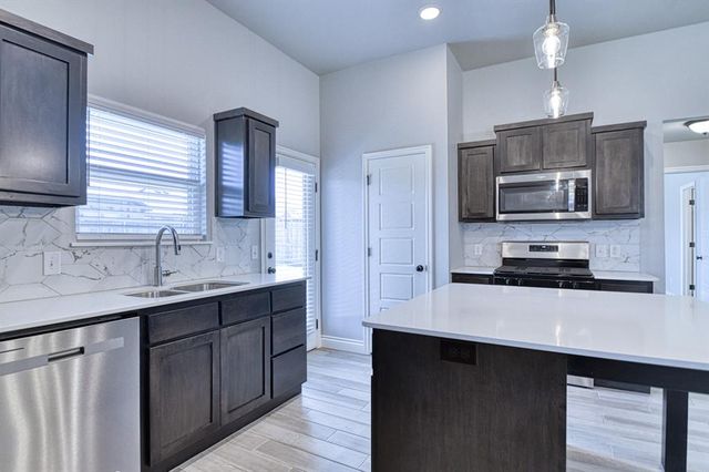 13412 Arrowhead Boulevard, Yukon, OK 73099