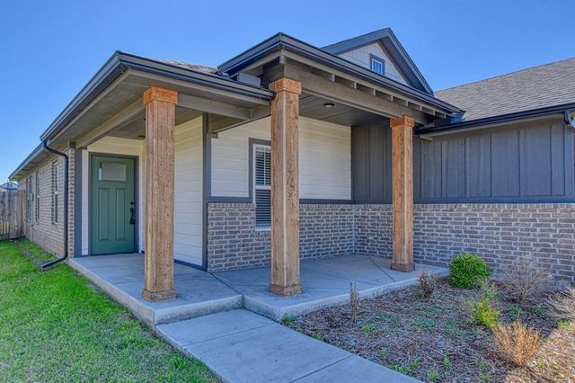 13412 Arrowhead Boulevard, Yukon, OK 73099