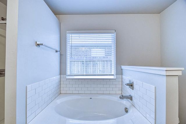 13412 Arrowhead Boulevard, Yukon, OK 73099