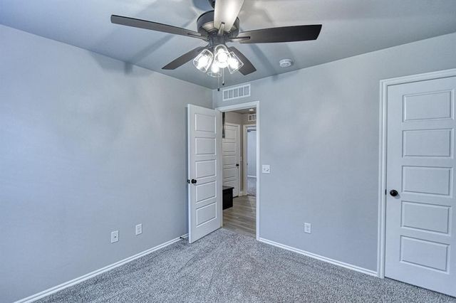 13412 Arrowhead Boulevard, Yukon, OK 73099