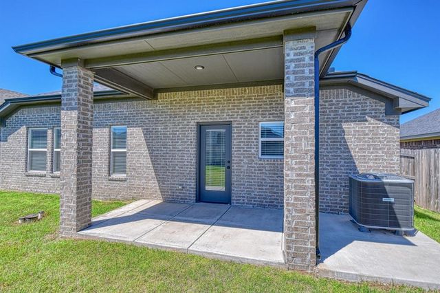 13412 Arrowhead Boulevard, Yukon, OK 73099