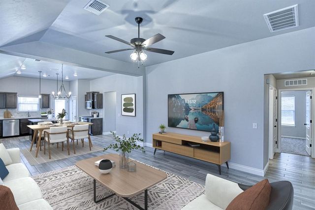 13412 Arrowhead Boulevard, Yukon, OK 73099