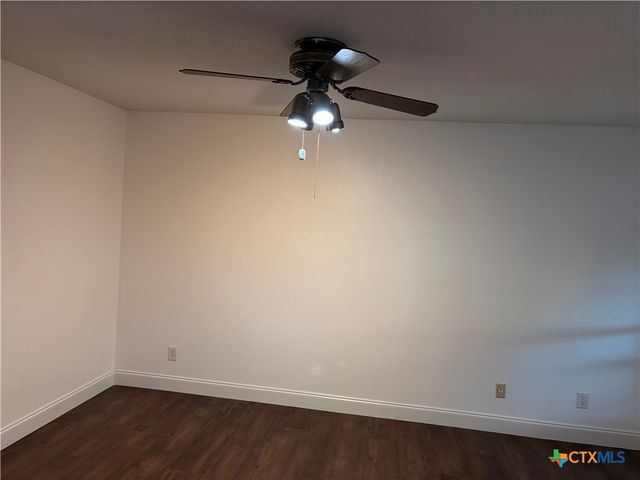 108 Queenswood Trail, Victoria, TX 77901