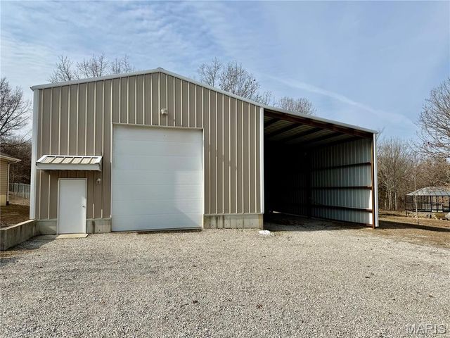 6731 Highway Au, Houston, MO 65483
