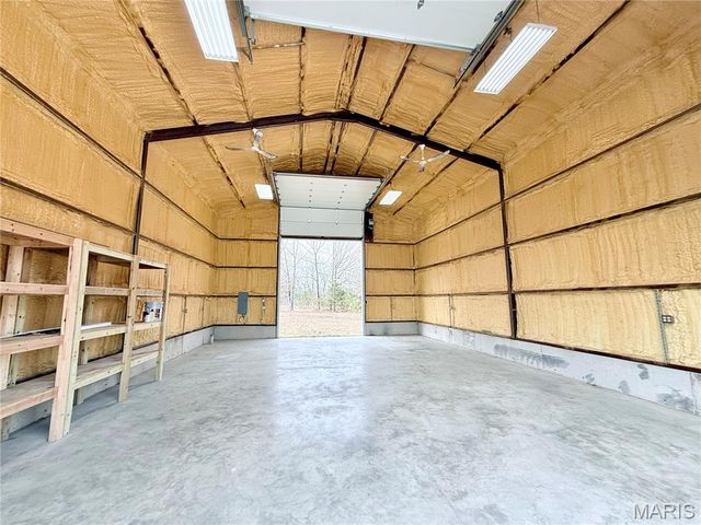 6731 Highway Au, Houston, MO 65483