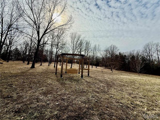 6731 Highway Au, Houston, MO 65483