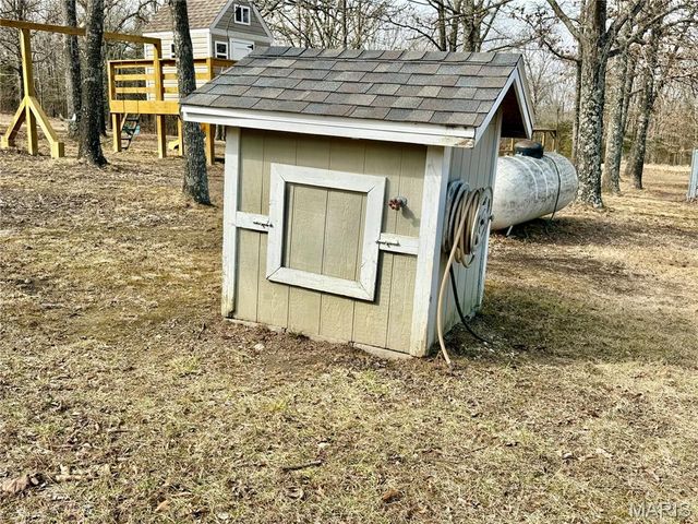 6731 Highway Au, Houston, MO 65483