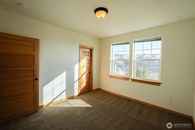 239 Patit Road, Dayton, WA 99328