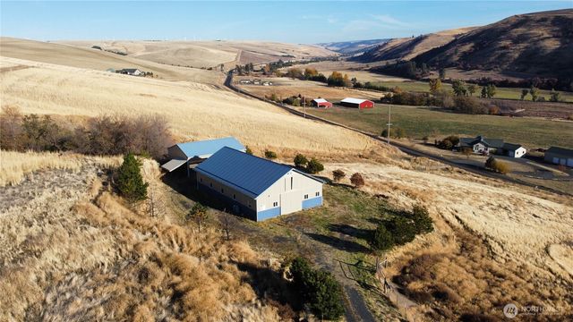 239 Patit Road, Dayton, WA 99328