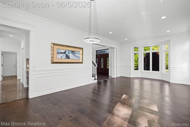 6664 Apple Blossom Trail, West Bloomfield Charter Township, MI 48322