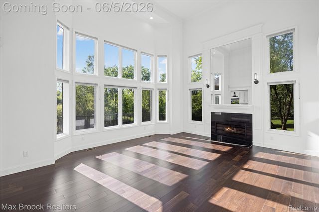 6664 Apple Blossom Trail, West Bloomfield Charter Township, MI 48322