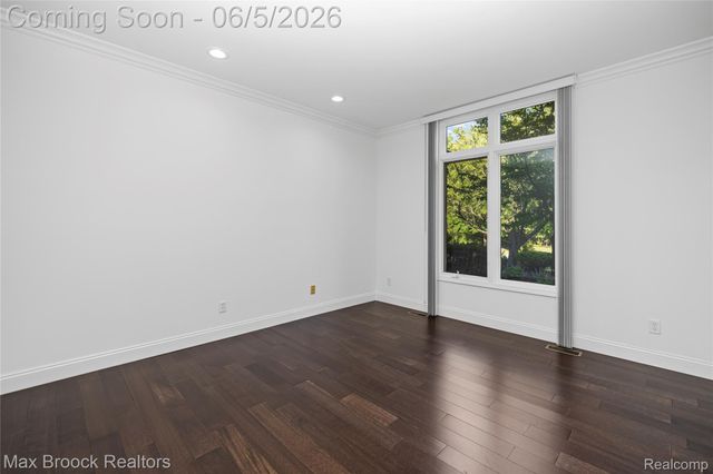 6664 Apple Blossom Trail, West Bloomfield Charter Township, MI 48322