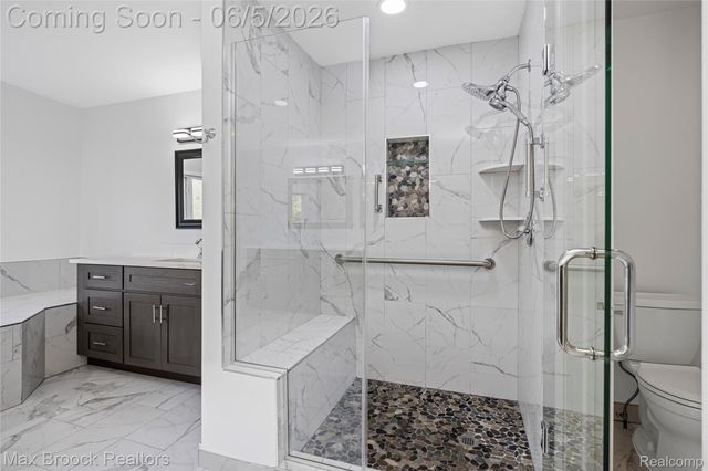 6664 Apple Blossom Trail, West Bloomfield Charter Township, MI 48322