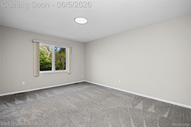 6664 Apple Blossom Trail, West Bloomfield Charter Township, MI 48322