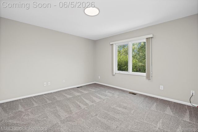 6664 Apple Blossom Trail, West Bloomfield Charter Township, MI 48322