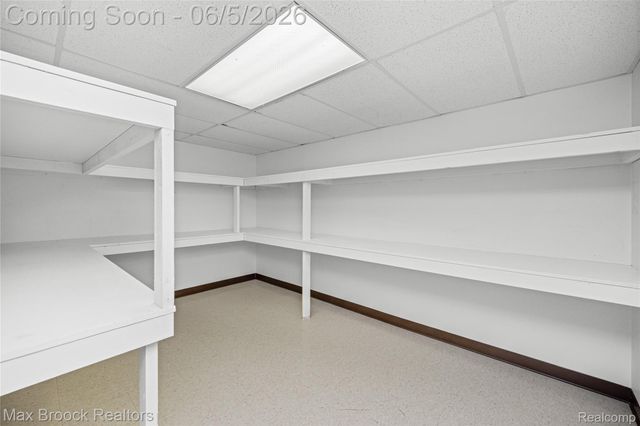 6664 Apple Blossom Trail, West Bloomfield Charter Township, MI 48322