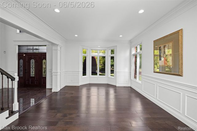 6664 Apple Blossom Trail, West Bloomfield Charter Township, MI 48322