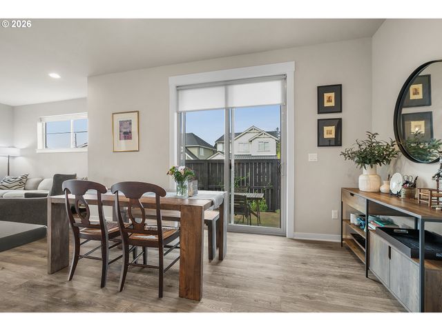 7269 Sw CHESTNUT Ln, Wilsonville, OR 97070